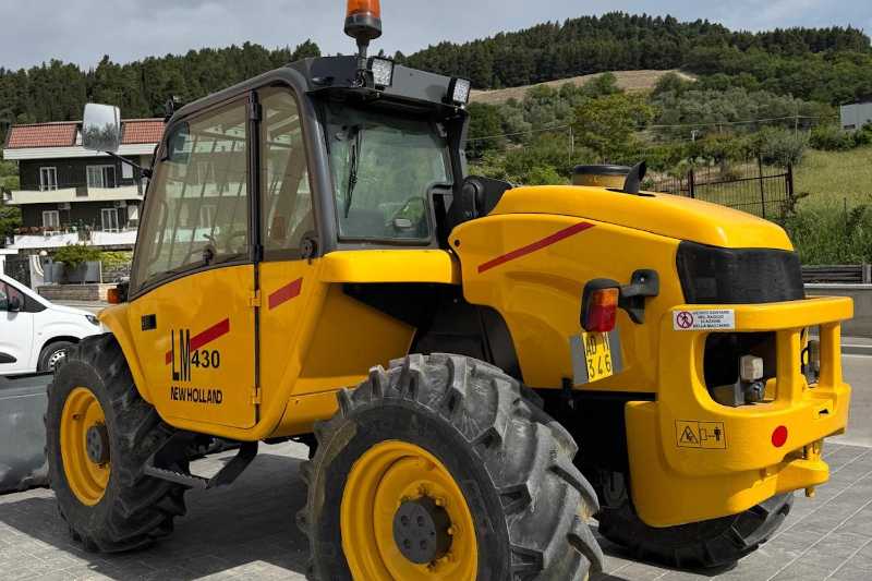 OmecoHub - Immagine NEW HOLLAND LM430